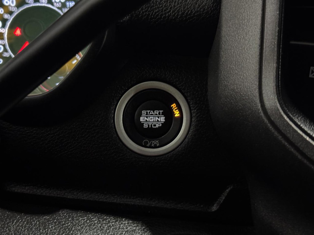 2021 RAM 3500 Image 31
