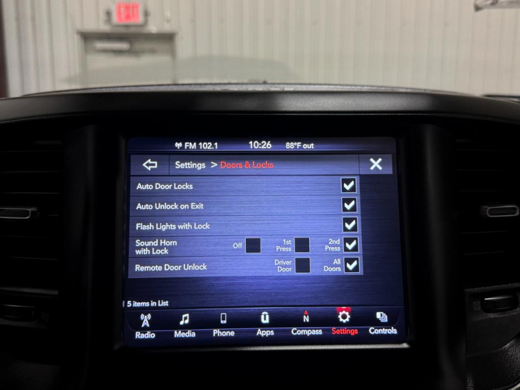 2021 RAM 3500 Image 39