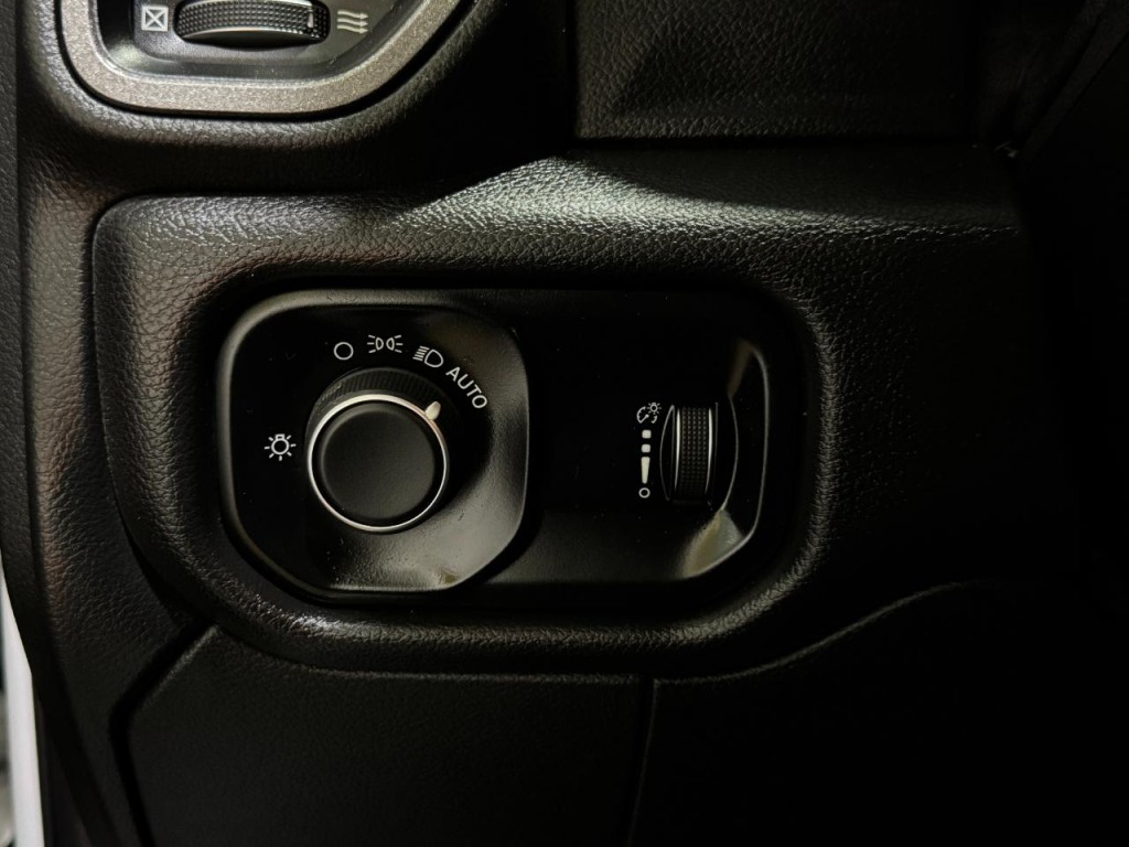 2022 RAM 5500 Image 17