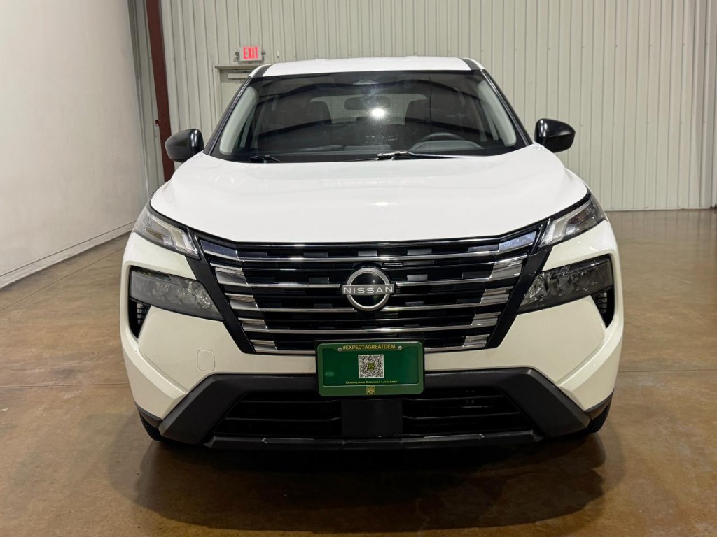 2025 Nissan Rogue Image 2