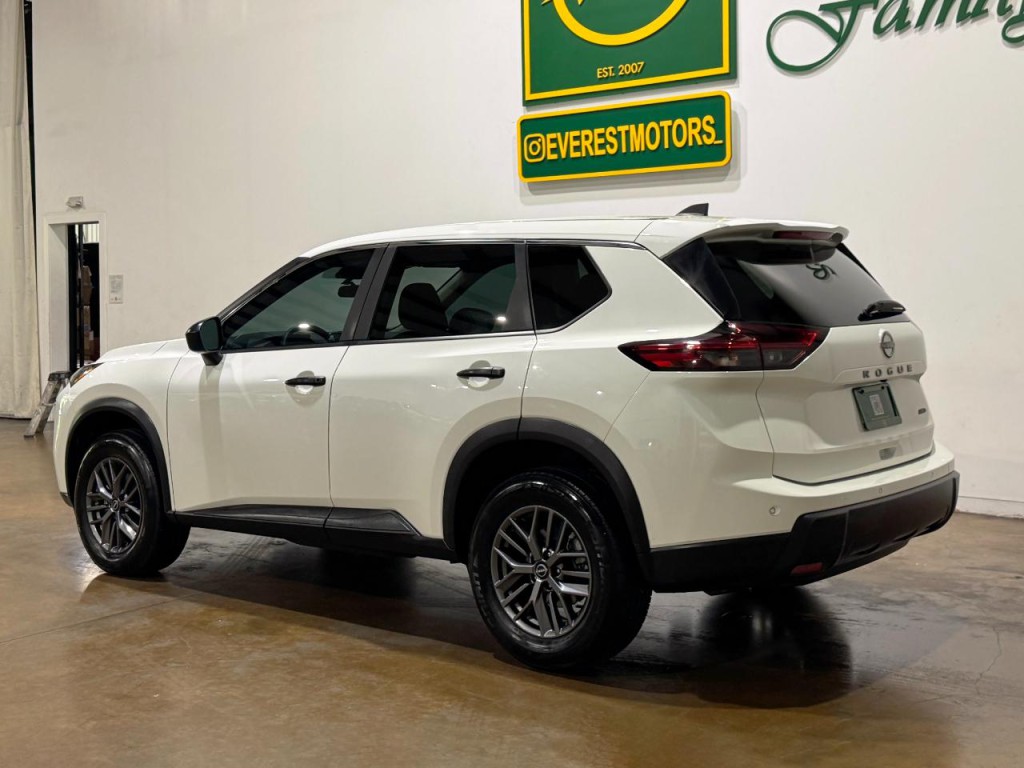 2025 Nissan Rogue Image 6