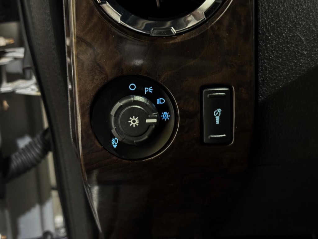 2014 Ford F-250 Image 29