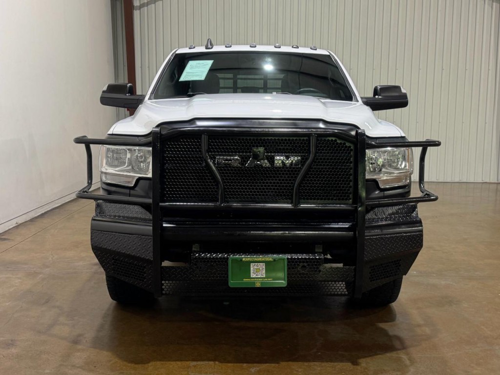 2022 RAM 2500 Image 2