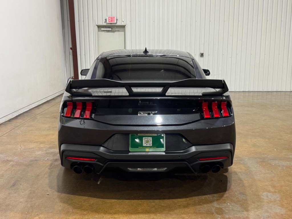 2024 Ford Mustang Image 8