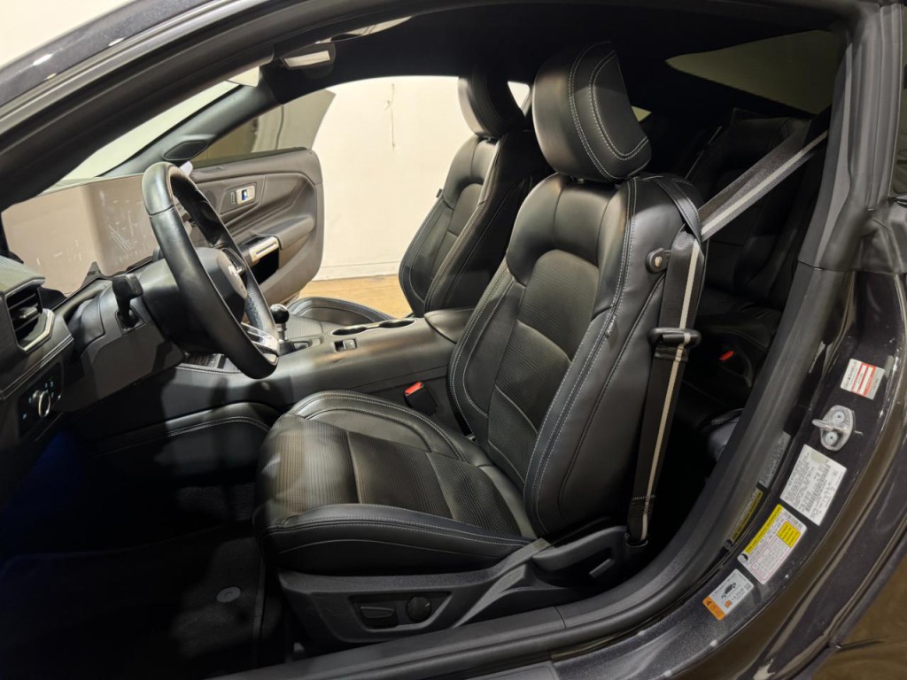 2024 Ford Mustang Image 14
