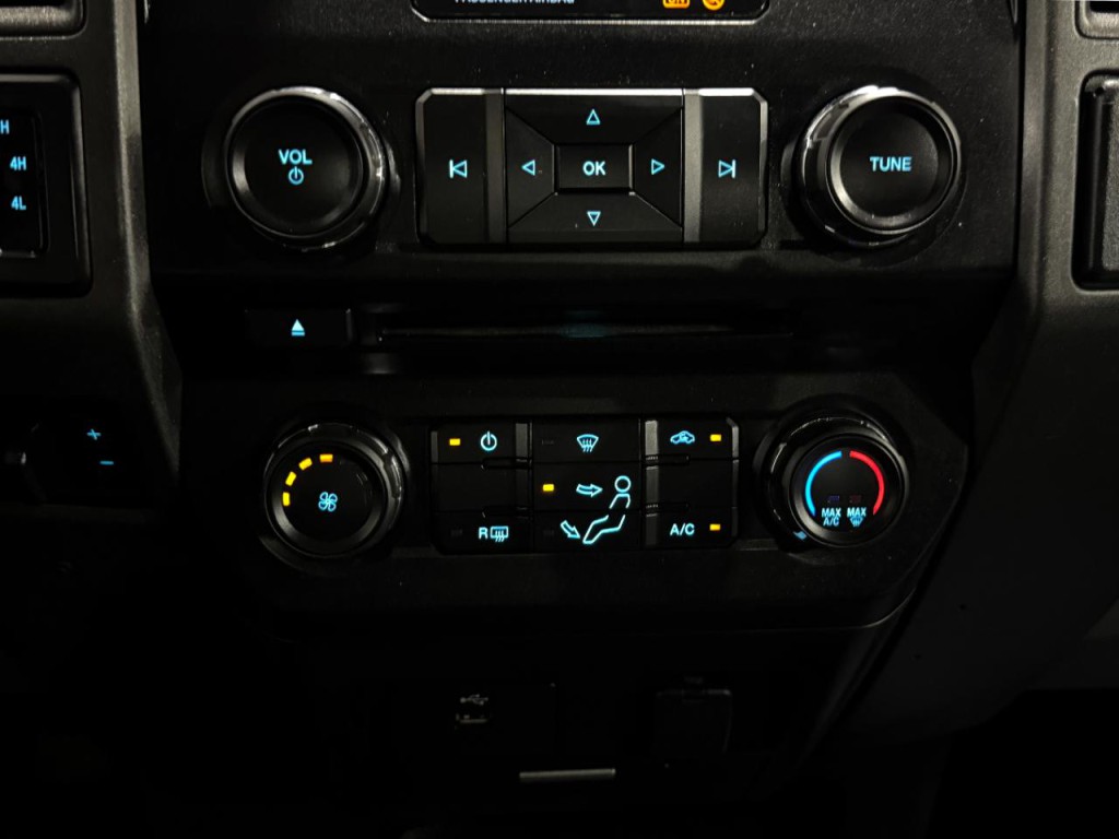 2018 Ford F-250 Image 30