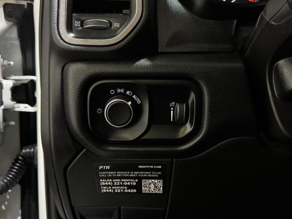 2022 RAM 5500 Image 28