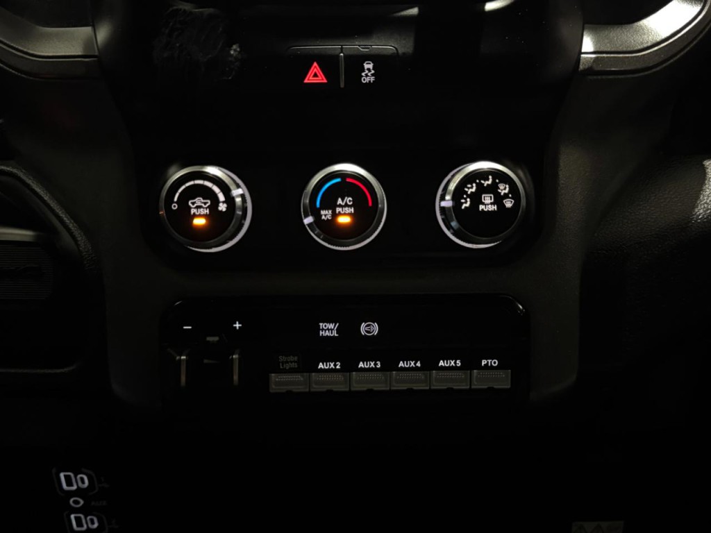 2022 RAM 5500 Image 29