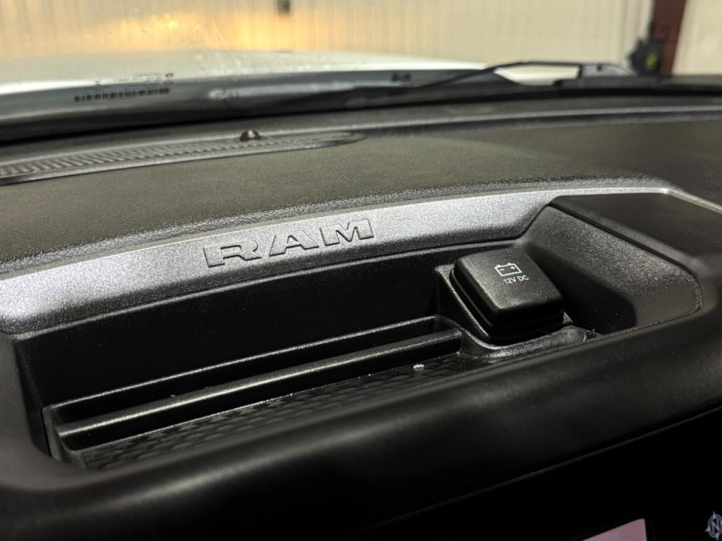 2022 RAM 5500 Image 32