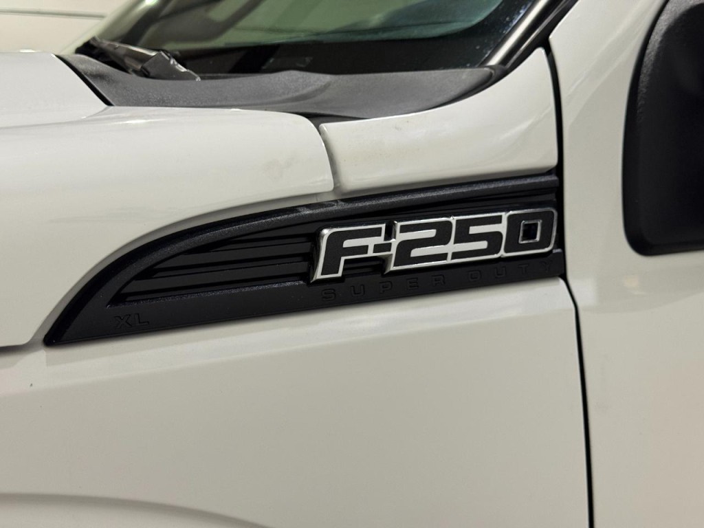 2016 Ford F-250 Image 25