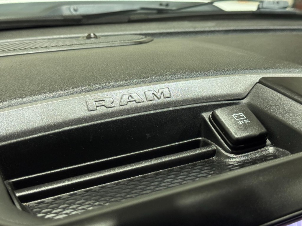 2022 RAM 2500 Image 32