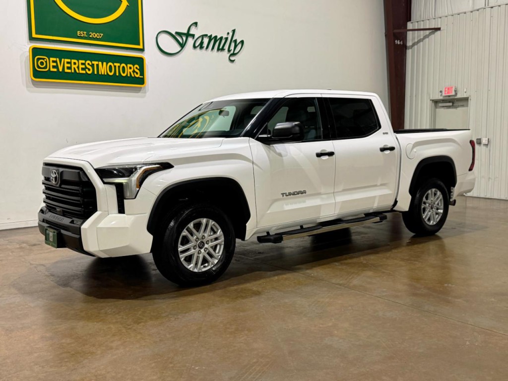 2022 Toyota Tundra Image 3