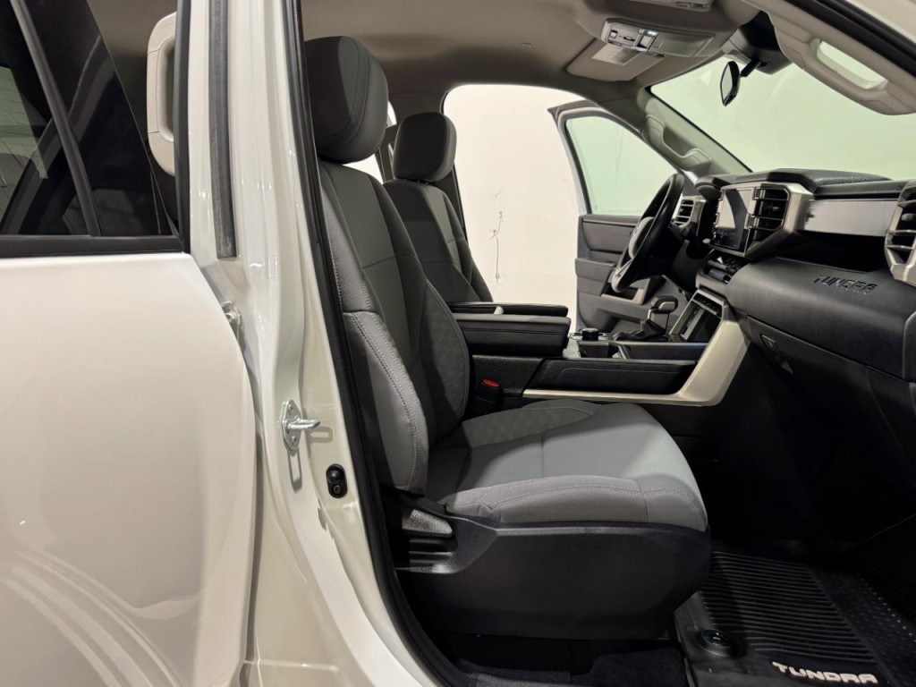 2022 Toyota Tundra Image 12