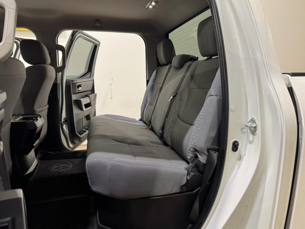2022 Toyota Tundra Image 15
