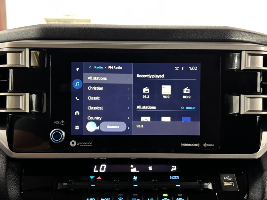 2022 Toyota Tundra Image 34