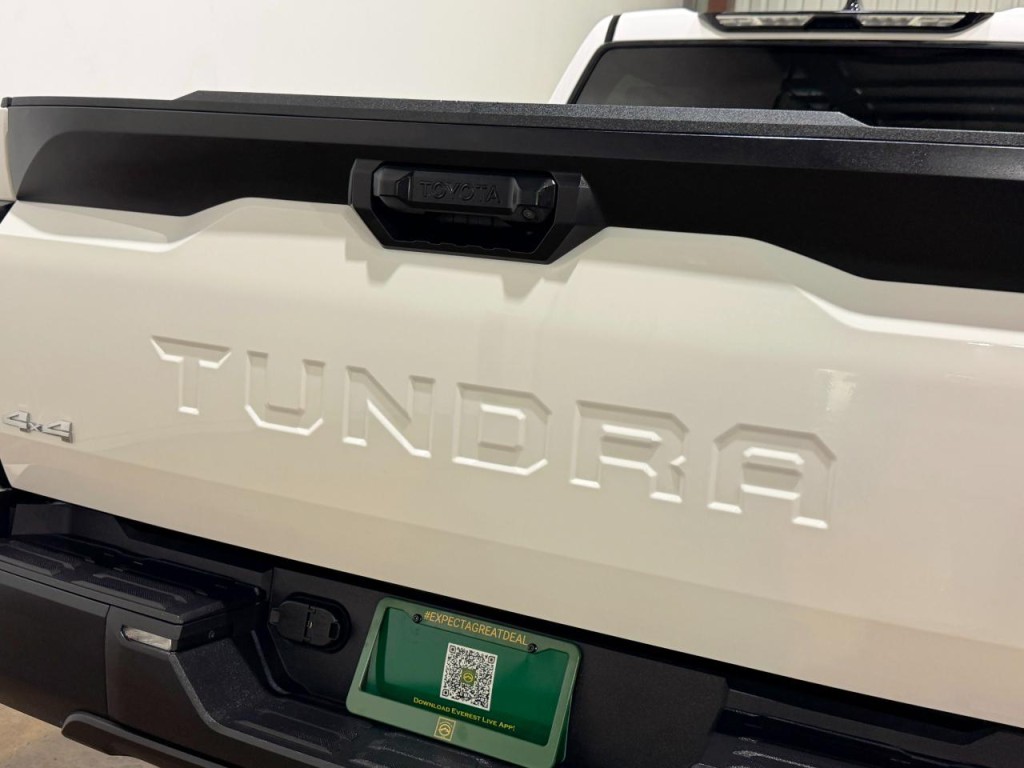 2022 Toyota Tundra Image 46