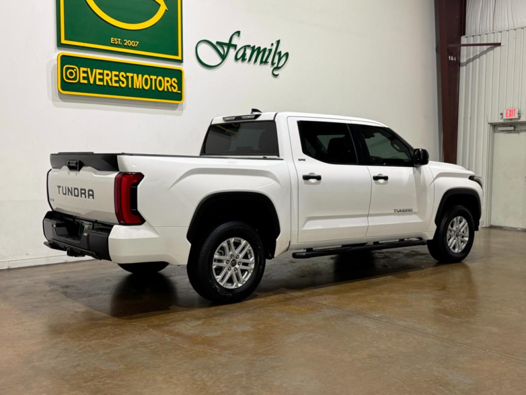 2024 Toyota Tundra Image 8