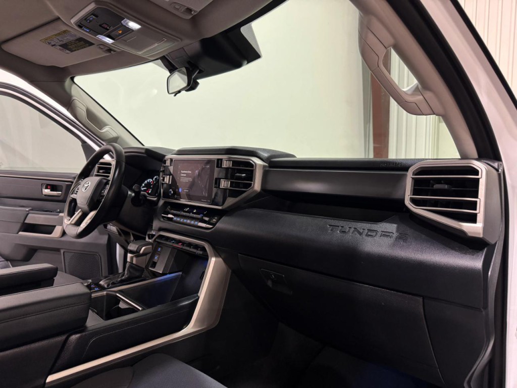 2024 Toyota Tundra Image 11