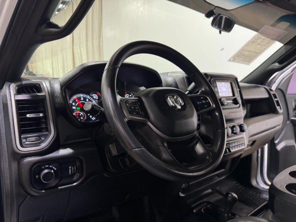 2023 RAM 3500 Image 14