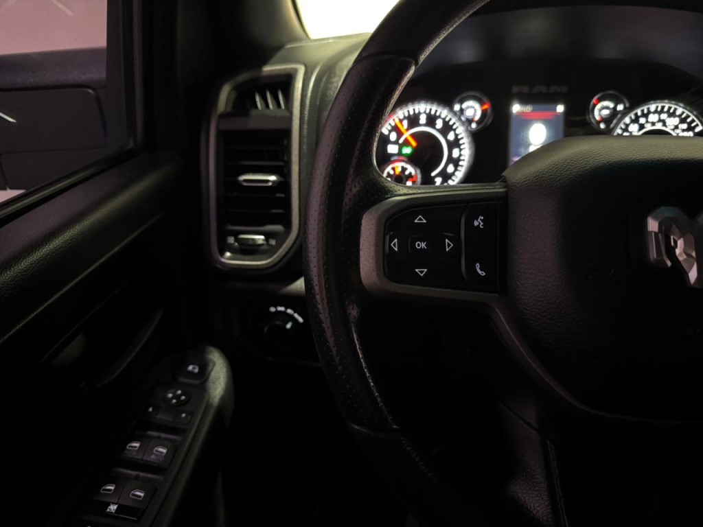 2023 RAM 3500 Image 24