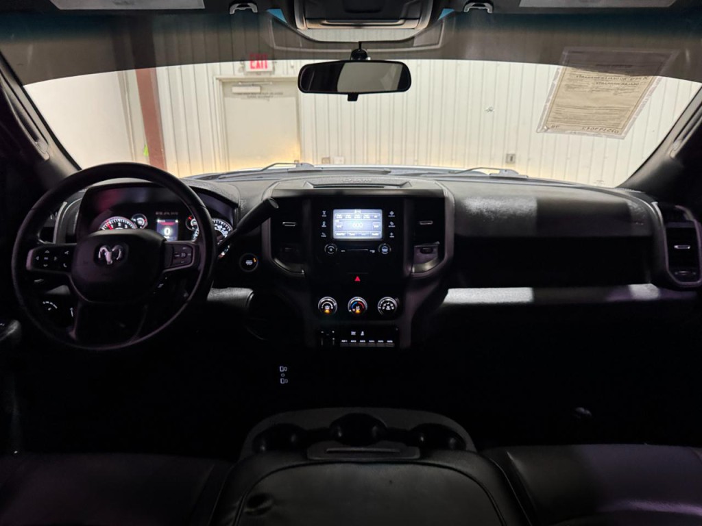 2023 RAM 3500 Image 28