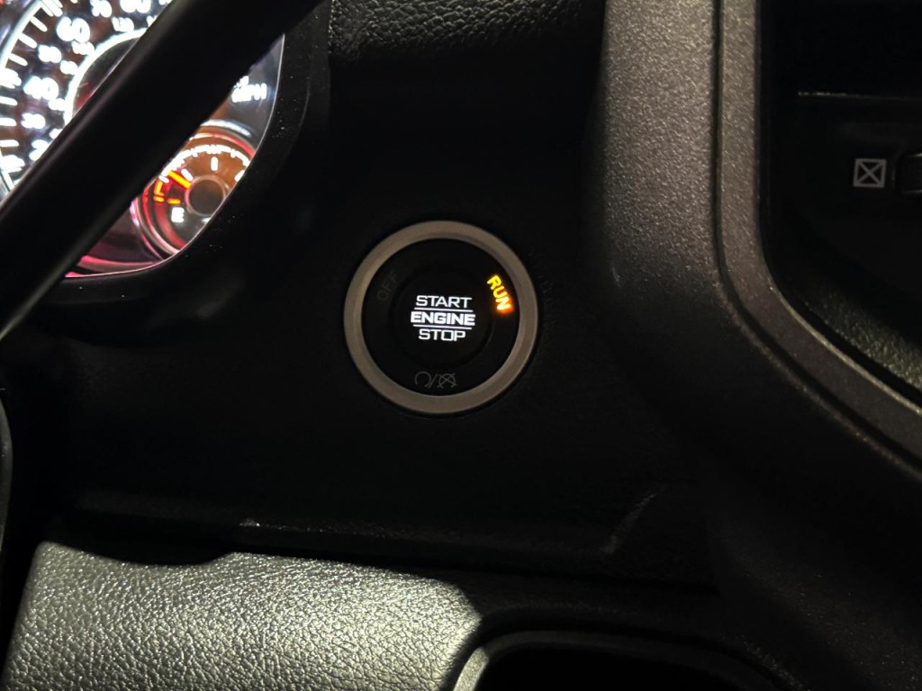 2023 RAM 3500 Image 34