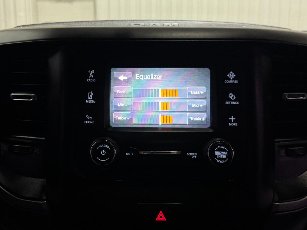 2023 RAM 3500 Image 37