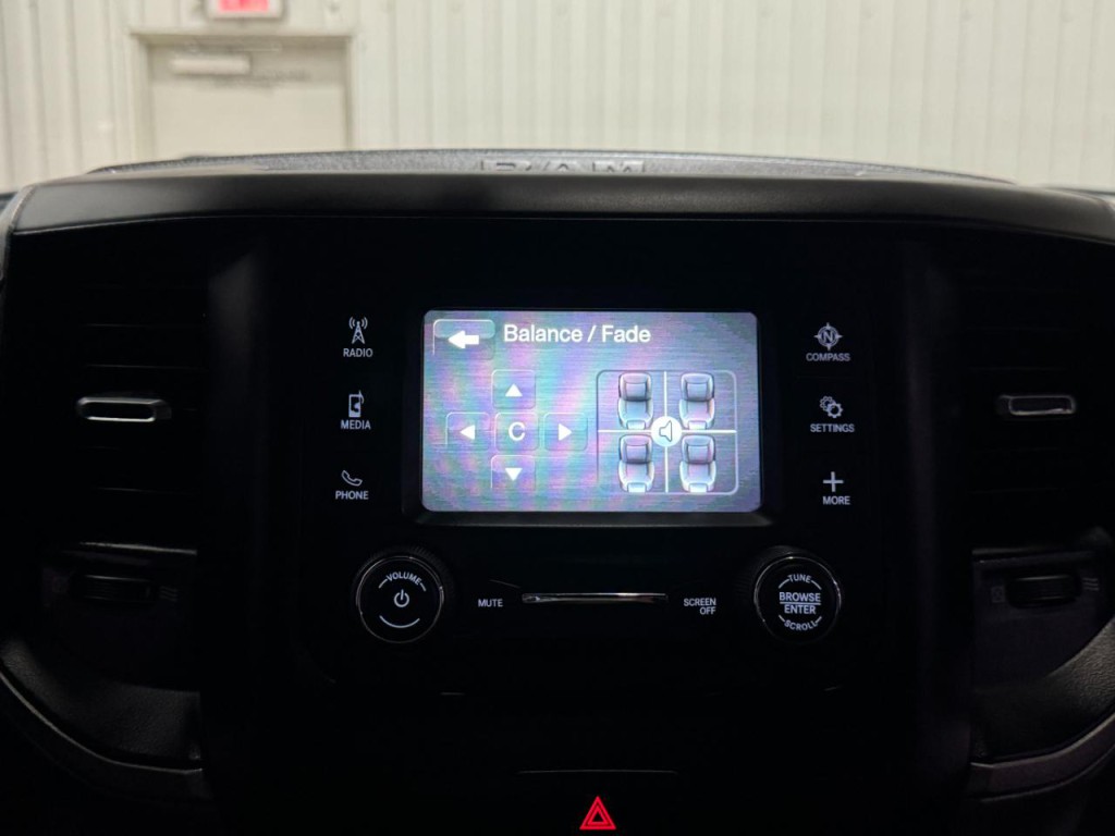 2023 RAM 3500 Image 38