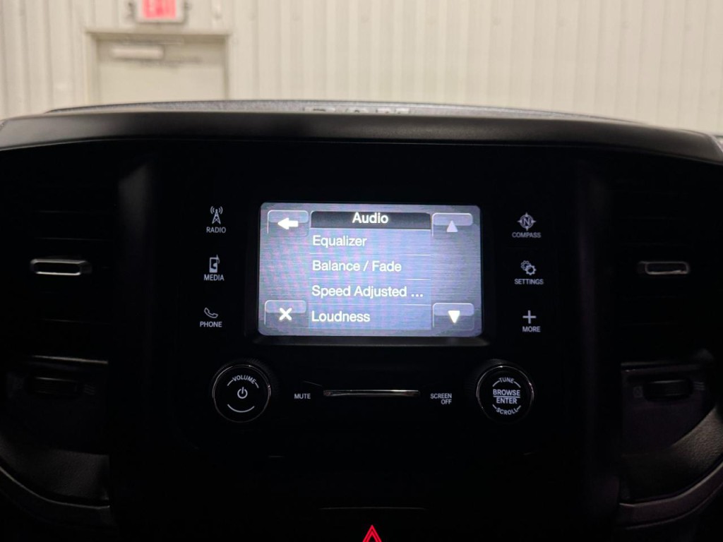 2023 RAM 3500 Image 39