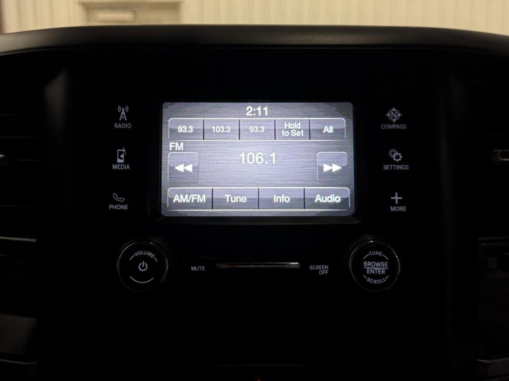 2023 RAM 3500 Image 40