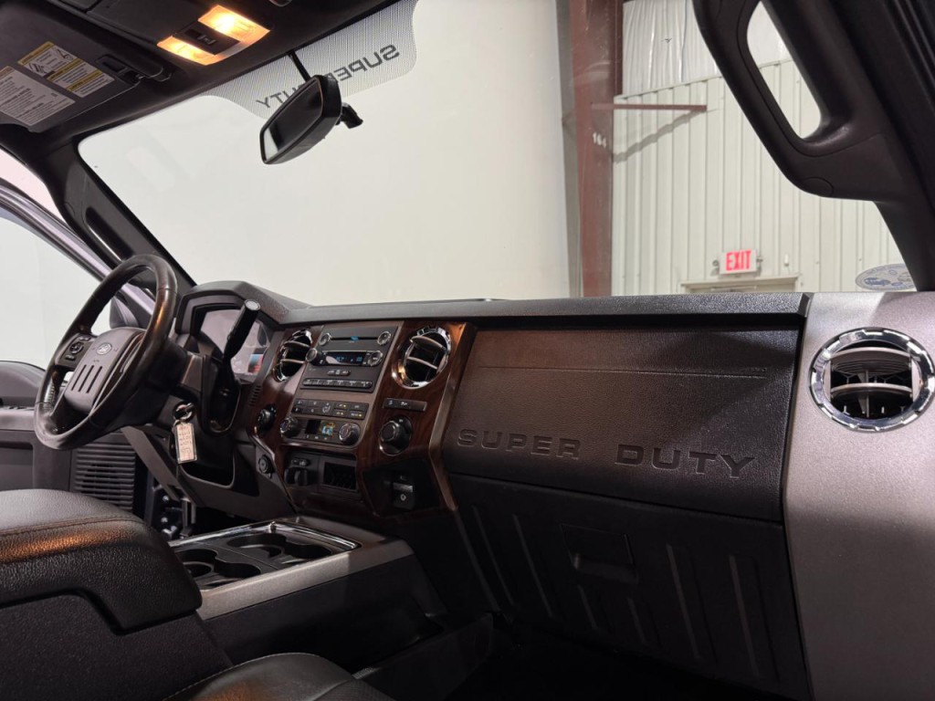 2011 Ford F-250 Image 11