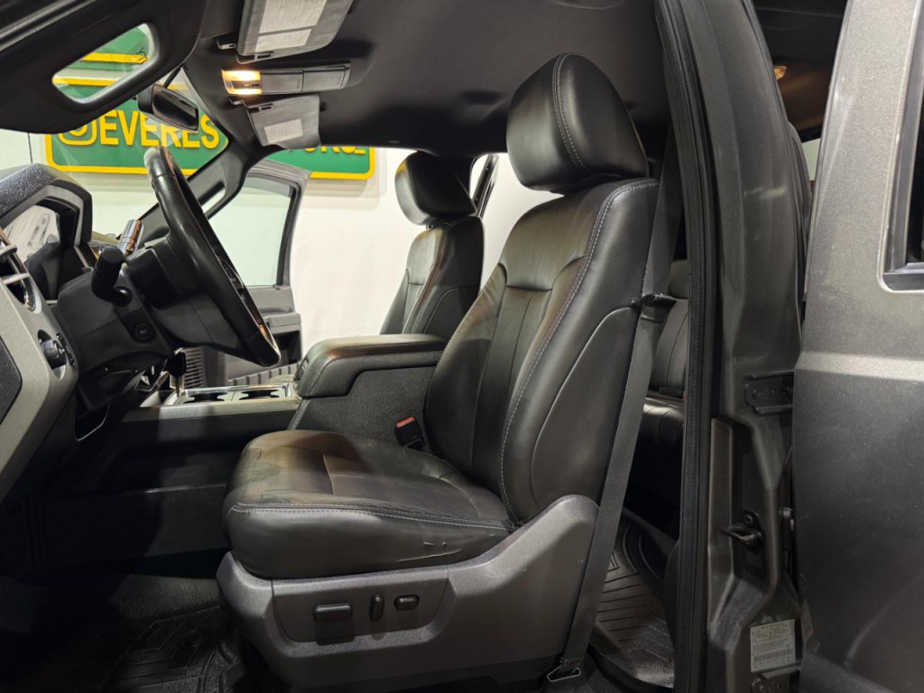 2011 Ford F-250 Image 12