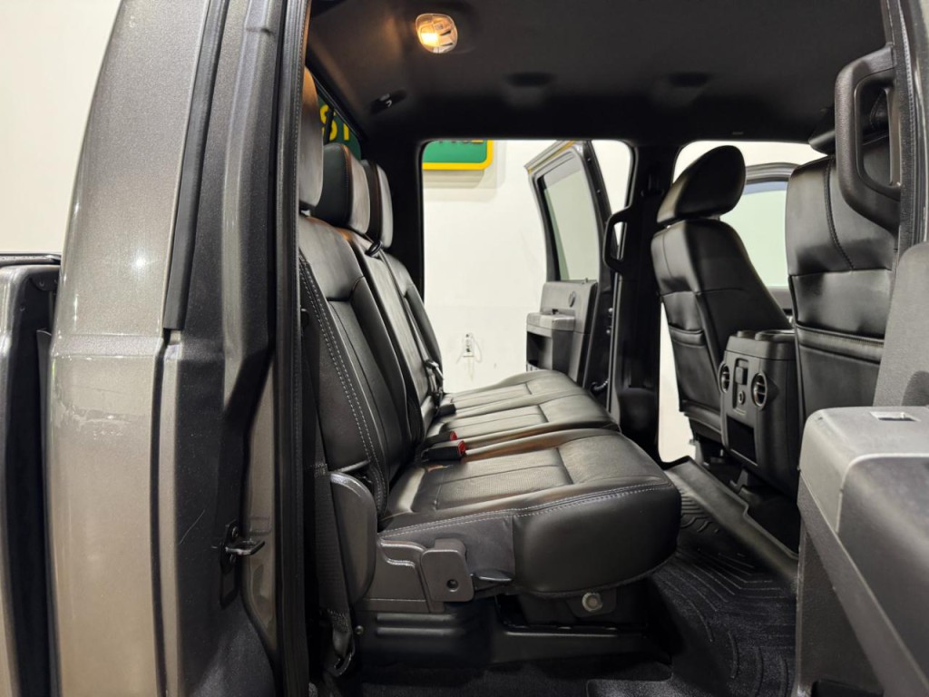 2011 Ford F-250 Image 16