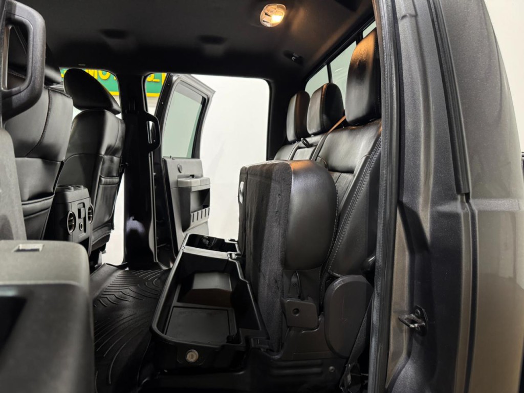 2011 Ford F-250 Image 18