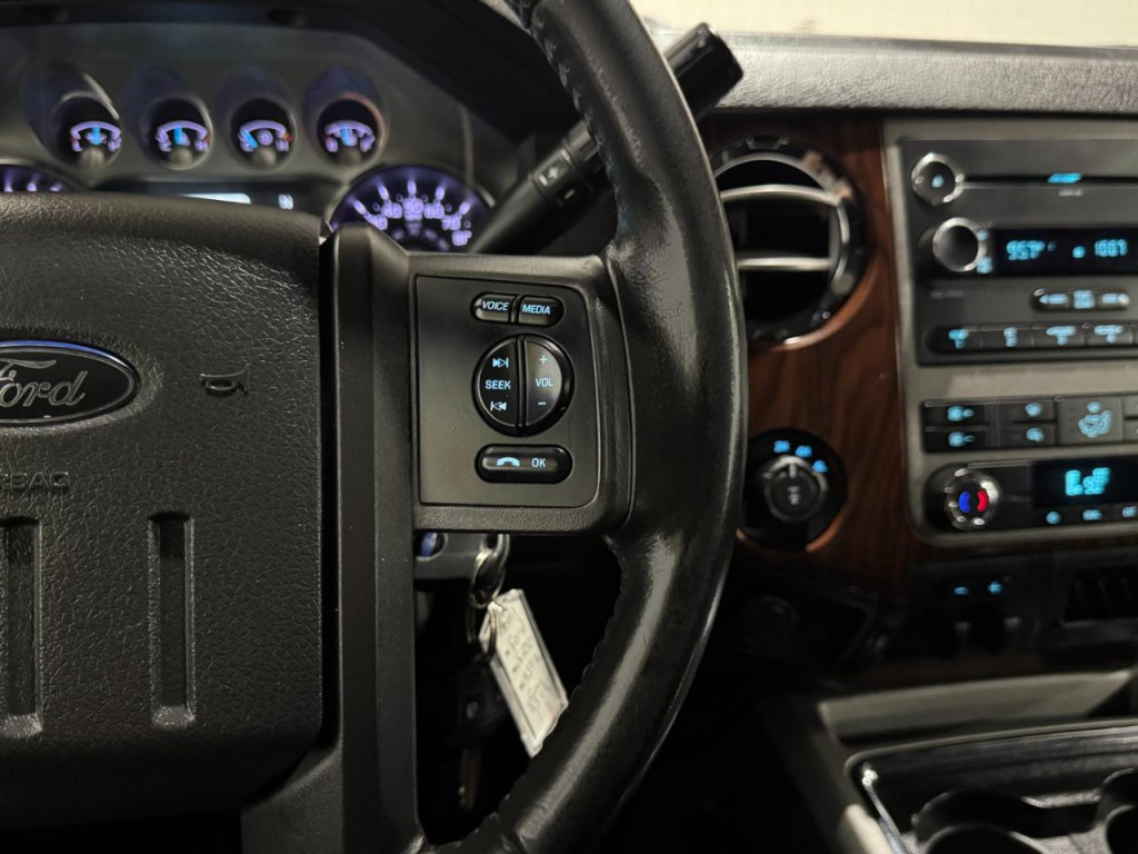 2011 Ford F-250 Image 22