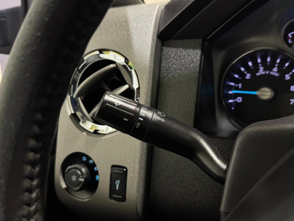 2011 Ford F-250 Image 23