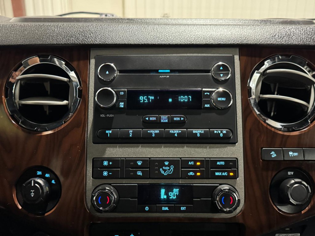 2011 Ford F-250 Image 27