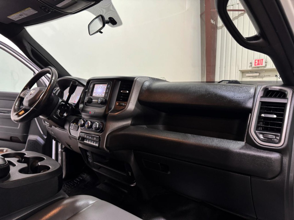 2022 RAM 5500 Image 11