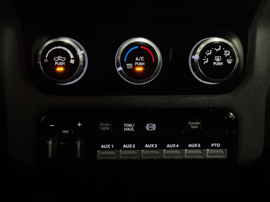 2022 RAM 5500 Image 26
