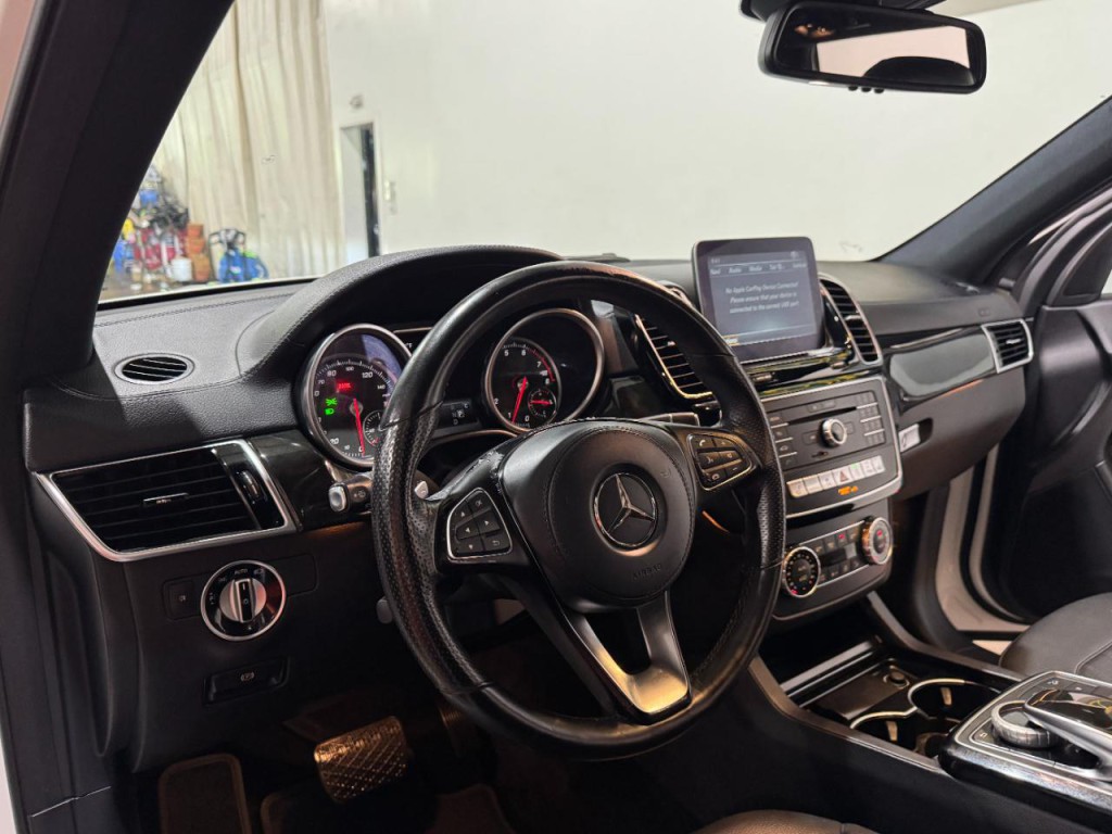 2018 Mercedes-Benz GLS-Class Image 9