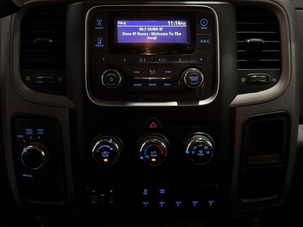 2018 RAM 3500 Image 3