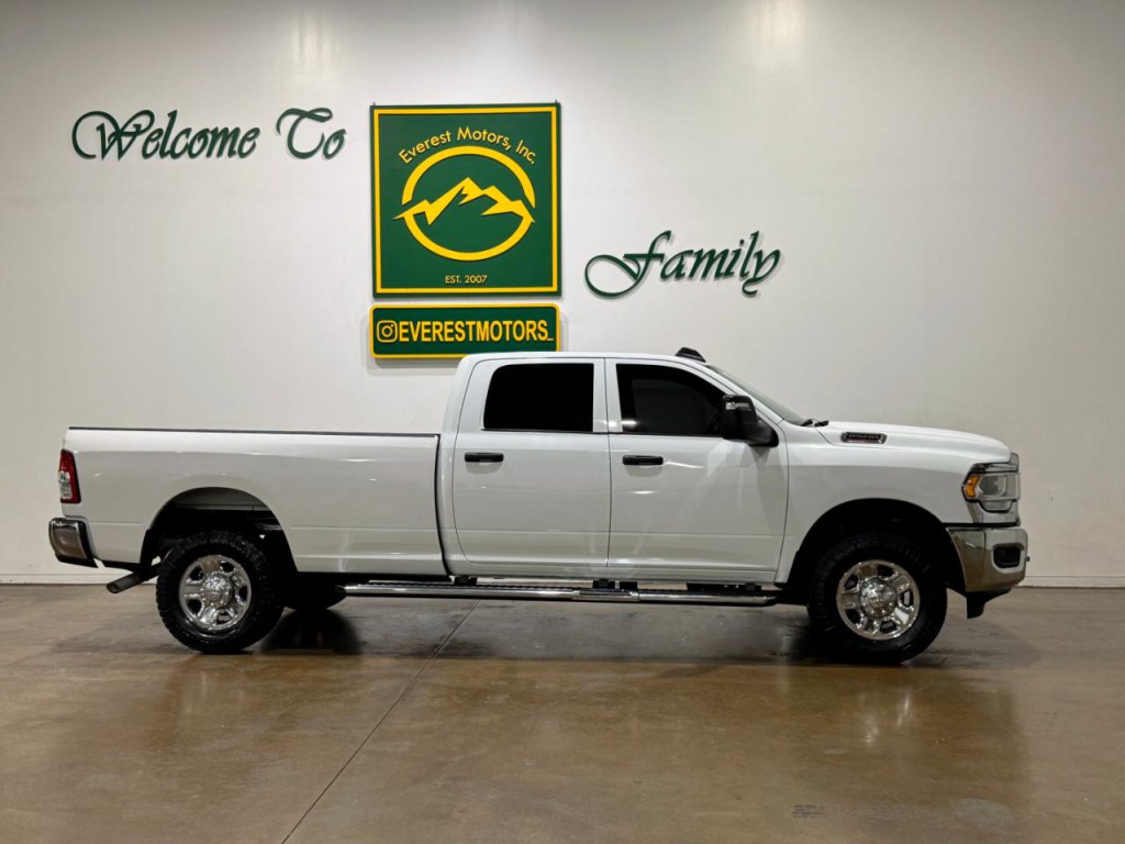 2023 RAM 2500 Image 9