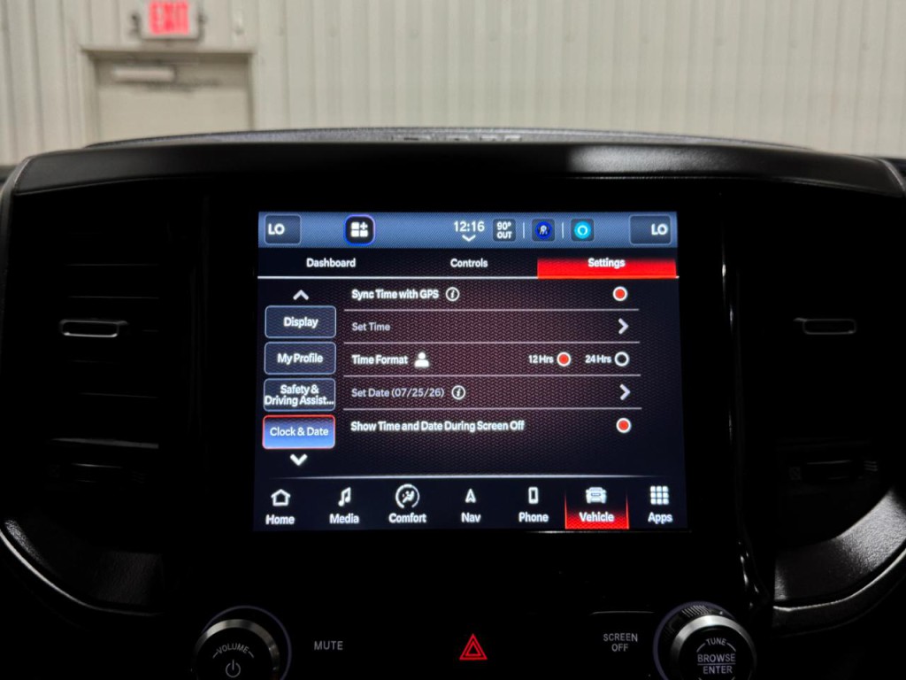 2023 RAM 2500 Image 38
