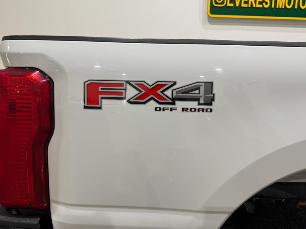 2023 Ford F-250 Image 33