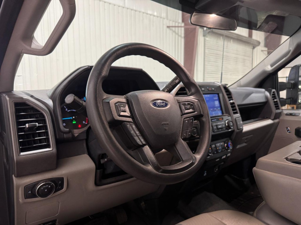 2022 Ford F-250 Image 5