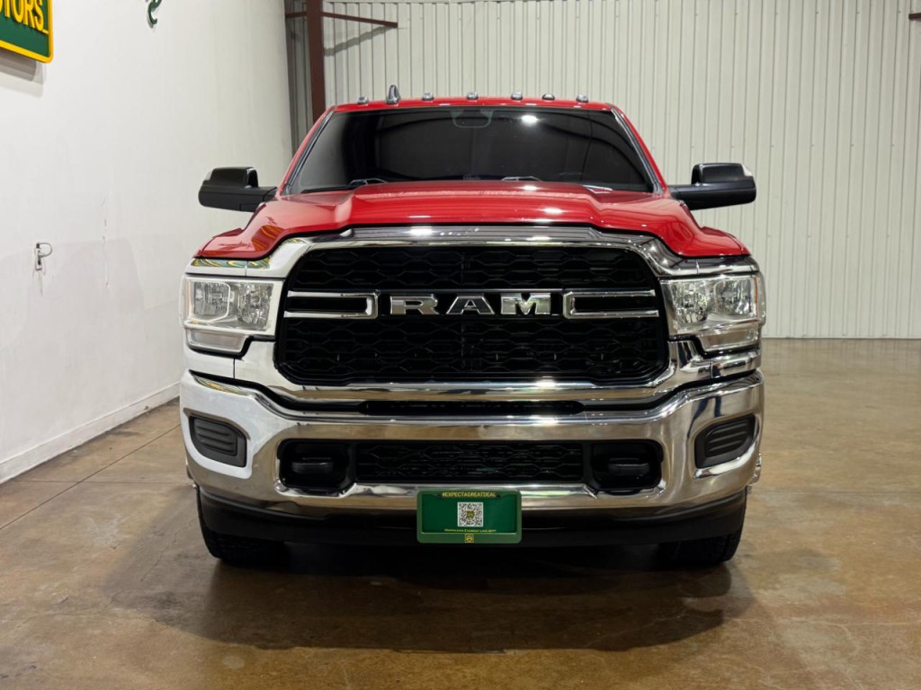 2022 RAM 3500 Image 2