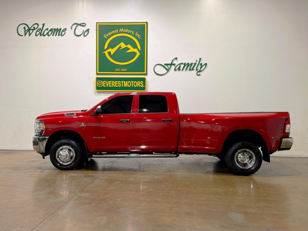 2022 RAM 3500 Image 5
