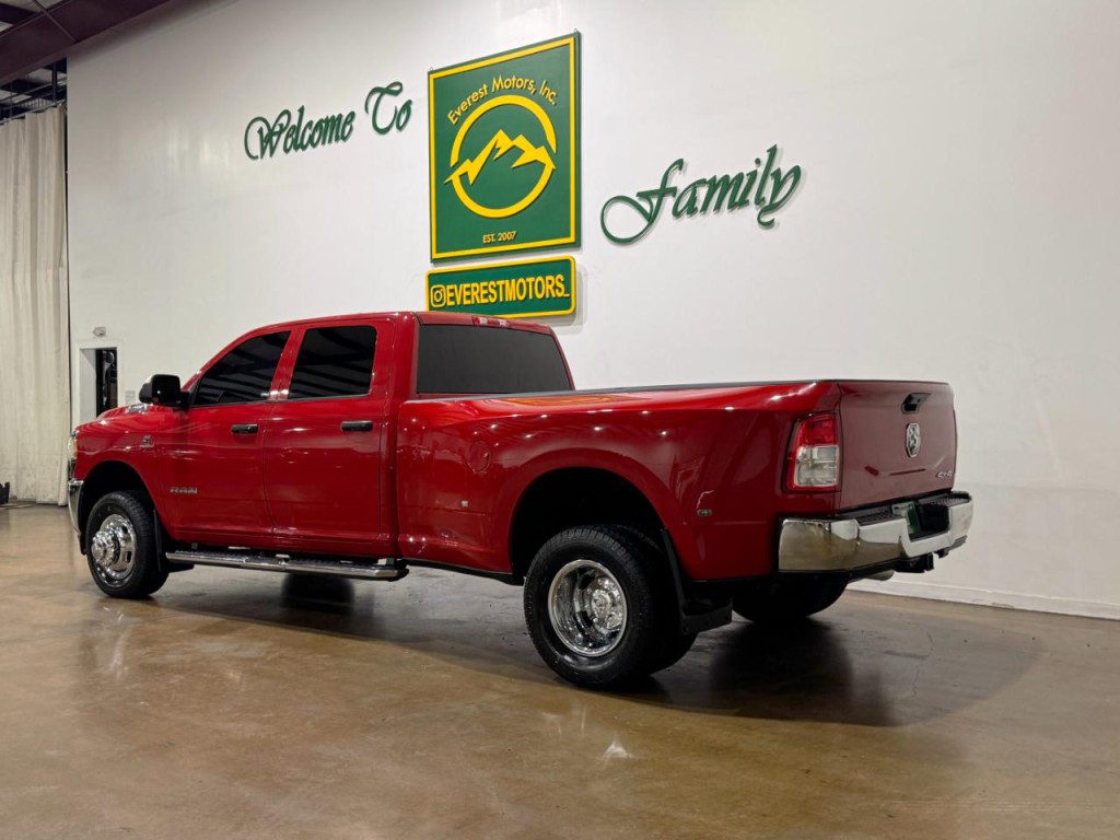 2022 RAM 3500 Image 6