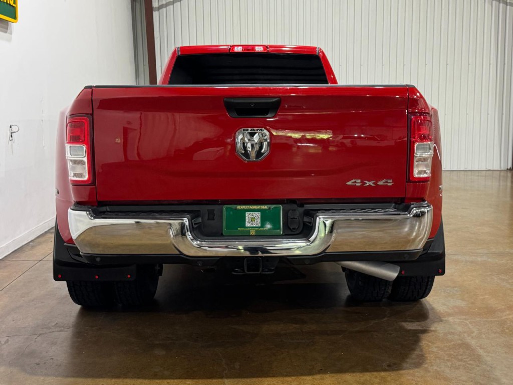 2022 RAM 3500 Image 7