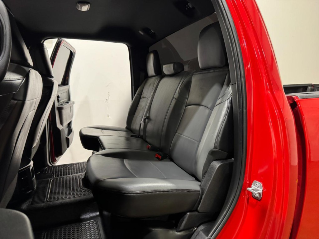 2022 RAM 3500 Image 16